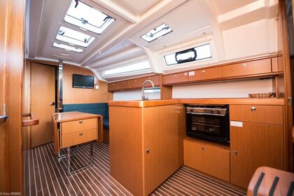 Verhuur Zeilboot Bavaria Bavaria Cruiser 37 Biograd na Moru