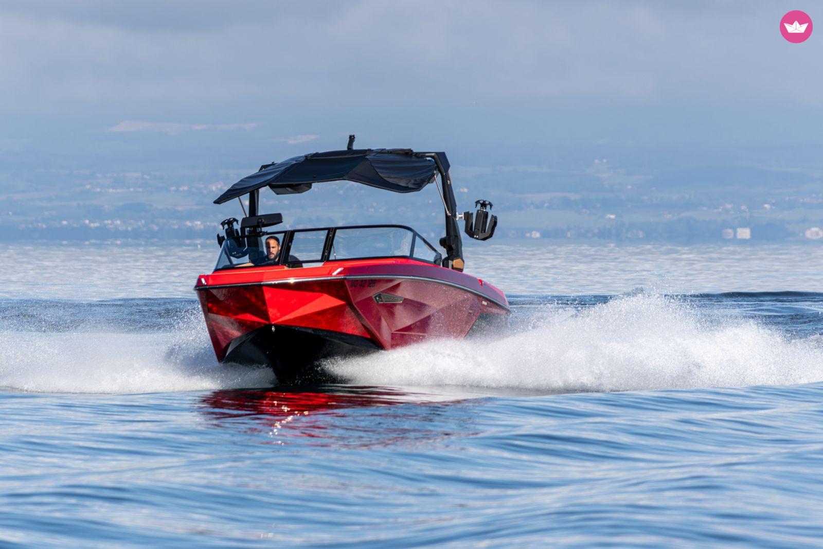 Bateau à moteur Correct Craft Super air nautique G23 350cv