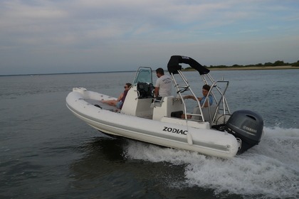 Noleggio Barca a motore Zodiac Medline 5.8 Arcachon