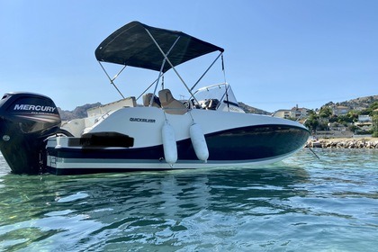 Hire Motorboat Quicksilver Open 605 Marseille