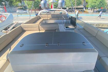 Luxurious 15mt Yacht on Bosporus