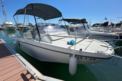 Charter Motorboat Beneteau Flyer 6 Sundeck Cambrils