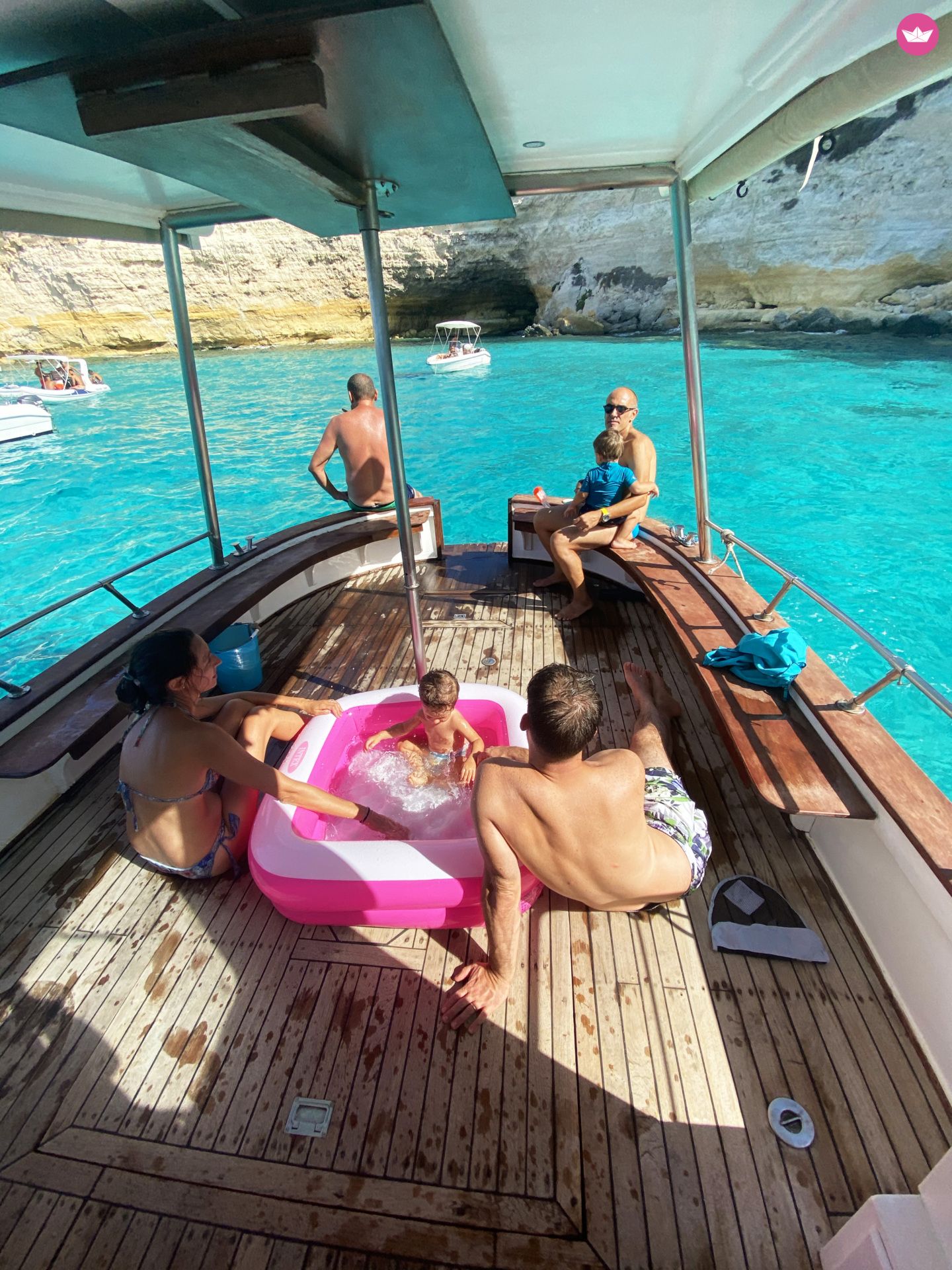 Bateau à moteur Elegante Gozzo cabinato 300cv 6
