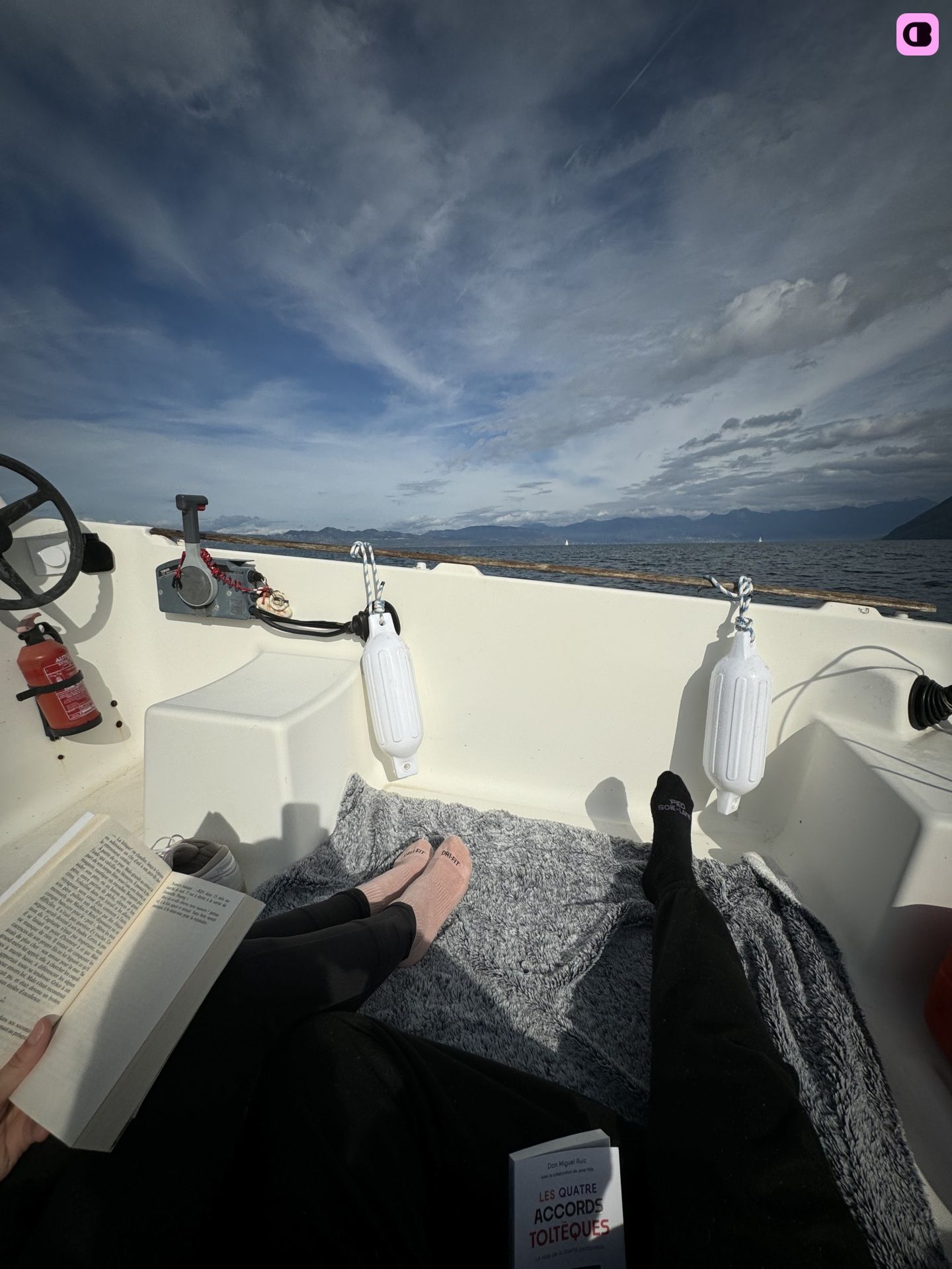Bateau à moteur Beneteau California 440 15cv 6