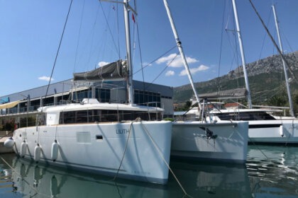 Hire Catamaran Lagoon Lagoon 450 F Kaštel Gomilica