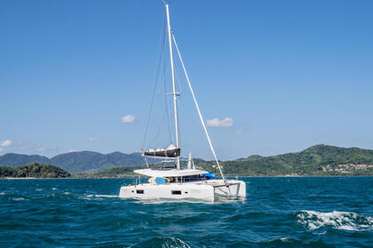 Charter Catamaran LAGOON Lagoon 42 - 4Cab/4Hd Phuket