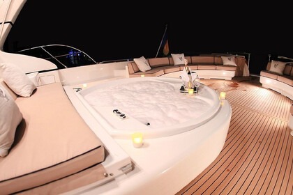 Czarter Jacht luksusowy Mangusta 107 ft with Jacuzzi Bodrum
