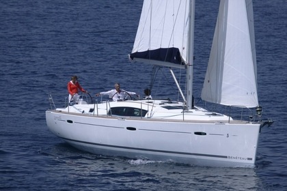 Miete Segelboot Bénéteau Oceanis 43 Alimos