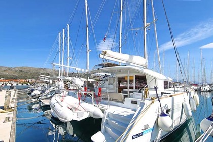 Hyra båt Katamaran Lagoon-Bénéteau Lagoon 400 S2 - 4 + 2 cab. Trogir