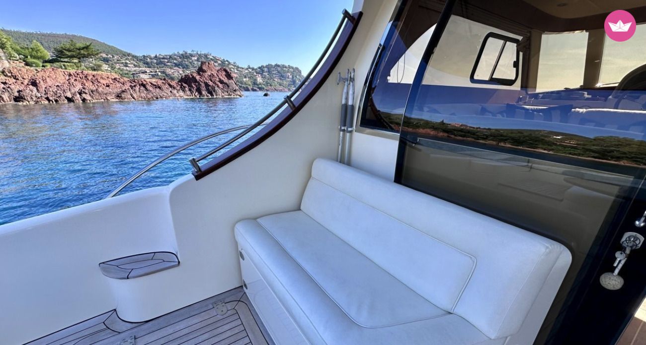 Bateau à moteur Abatis New Port 46 1000cv 3
