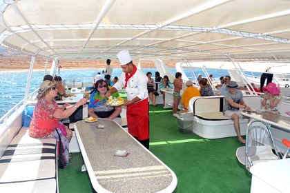 **Shared Romantic Full-Day Yacht Cruise to Ras Mohamed & White Island**
