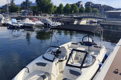 Charter Motorboat Bayliner Élément 7 Aix-les-Bains