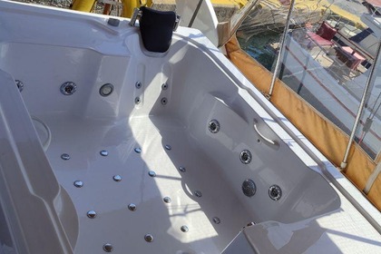 Gurmeyat All inclusive Yacht by Zar