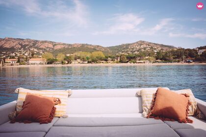 JEANNEAU PRESTIGE 590 FLY