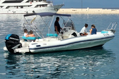 Hire RIB Marlin Boat Italy 790 Makarska