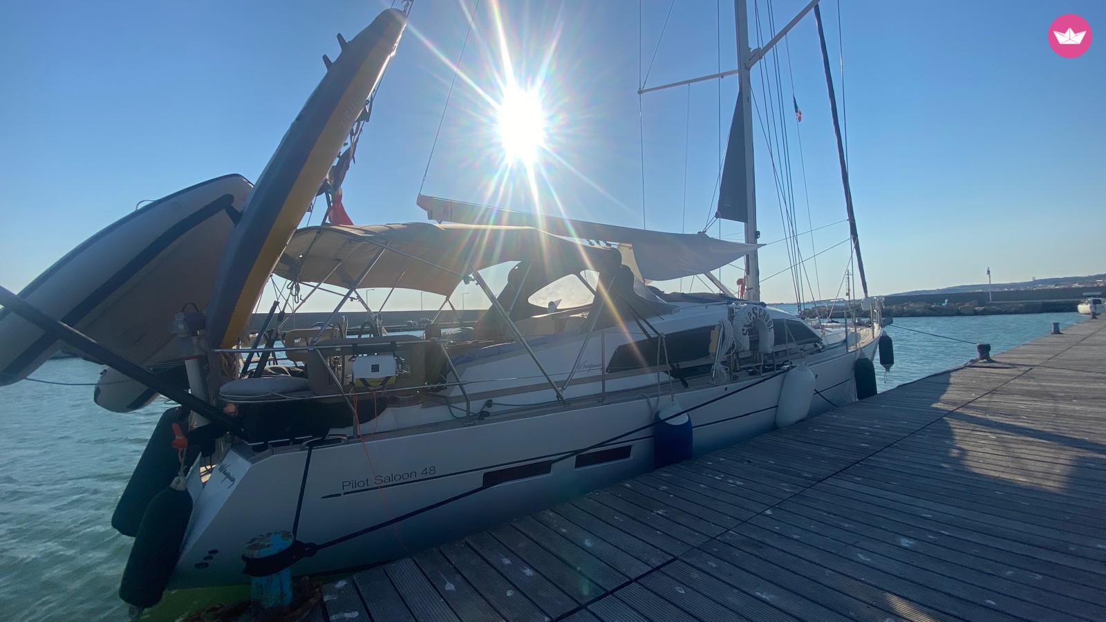 Czarter Pilot Saloon 40