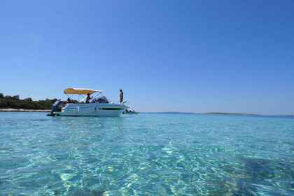 Skippered tours with Atlantic Marine Suncruiser 690