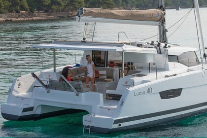 Location Catamaran Fountaine Pajot Lucia 40 Pointe-à-Pitre