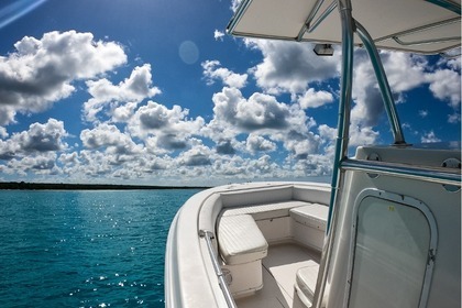 Contender 28' Center Console
