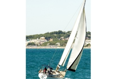 Ενοικιάστε αυτό το ιστιοπλ