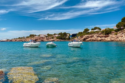 Embarcación sin titulación para excursiones y pesca