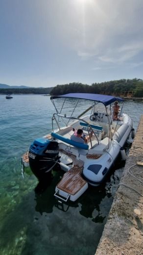 Charter Marlin Boat Italy 790 RIB (2015) in Makarska - Click&Boat