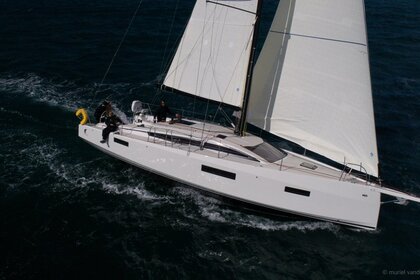 Charter Sailboat RM Yachts RM 1180 Marseille