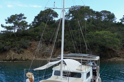 Custom built gulet with a capacity of 4 people