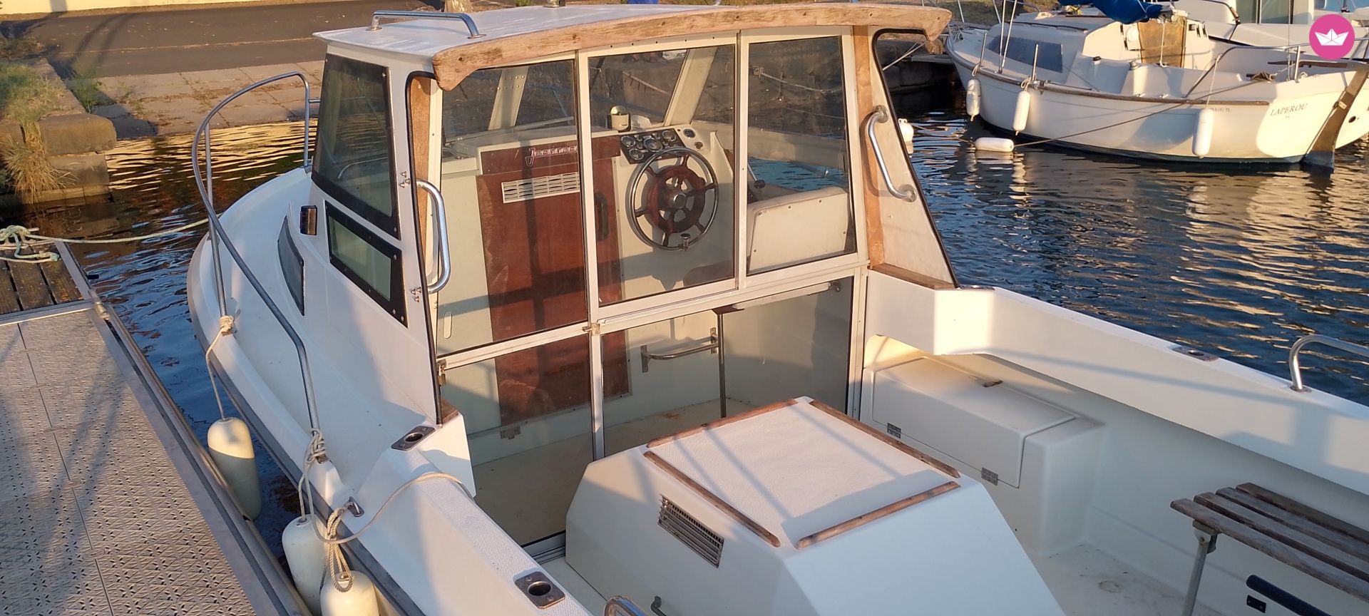 Bateau à moteur Jeanneau Lamparo 7