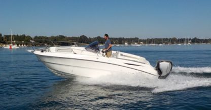 Charter Motorboat Karnic 2251 Open Arradon