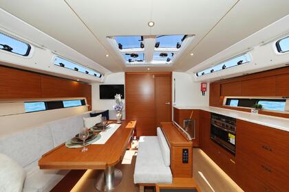 Hyra båt Segelbåt Hanse Yachts Hanse 460 - 4 cab. Brač