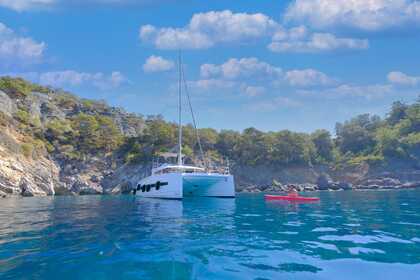 Bali 4.1 catamaran with capacity of 8 people in Fethiye / Gocek region