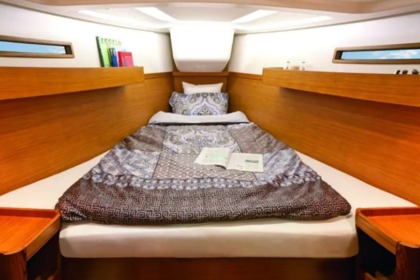 Descubra Rostock e sua costa em um veleiro Dehler