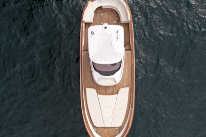 Hire Motorboat Gozzo Libeccio 32WA Amalfi