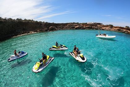 Noleggio Moto d'acqua Tour Jet ski a CALA COMTE YAMAHA VX Ibiza
