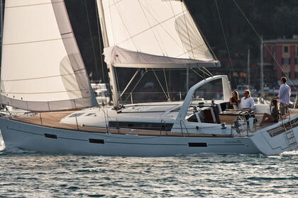Miete Segelboot Beneteau Oceanis 45 Volos