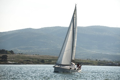 Charter Sailboat JEANNEAU Sun Odyssey 42i Triton Volos