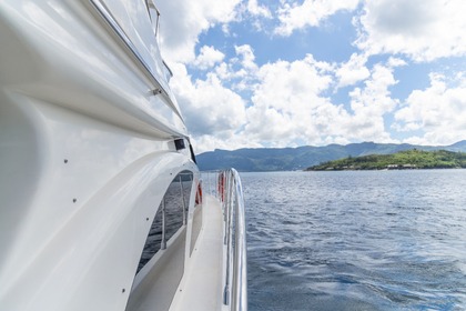 Sightseeing Yacht Oliviia Azimut 55ft