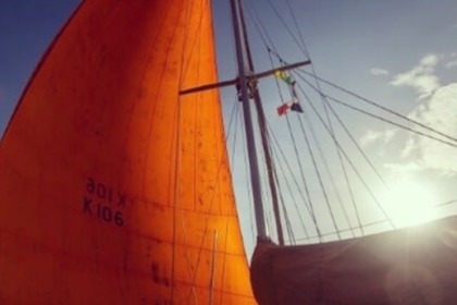 Endeavor 40 ft sailboat Bocas del Toro