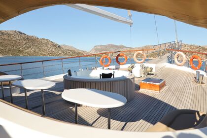 Gulet Charter for Large Groups in Marmaris