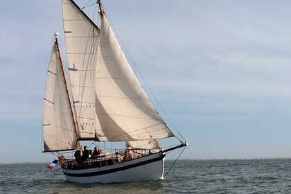 Charter Sailboat Tahiti-ketch Djamous La Rochelle