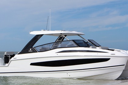 Charter Motorboat  Aquila 32 Sport Cannigione