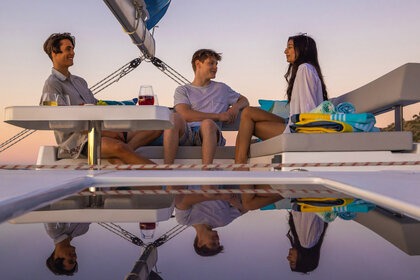 Charter Catamaran  Sunsail 424/4/4 Saint George's