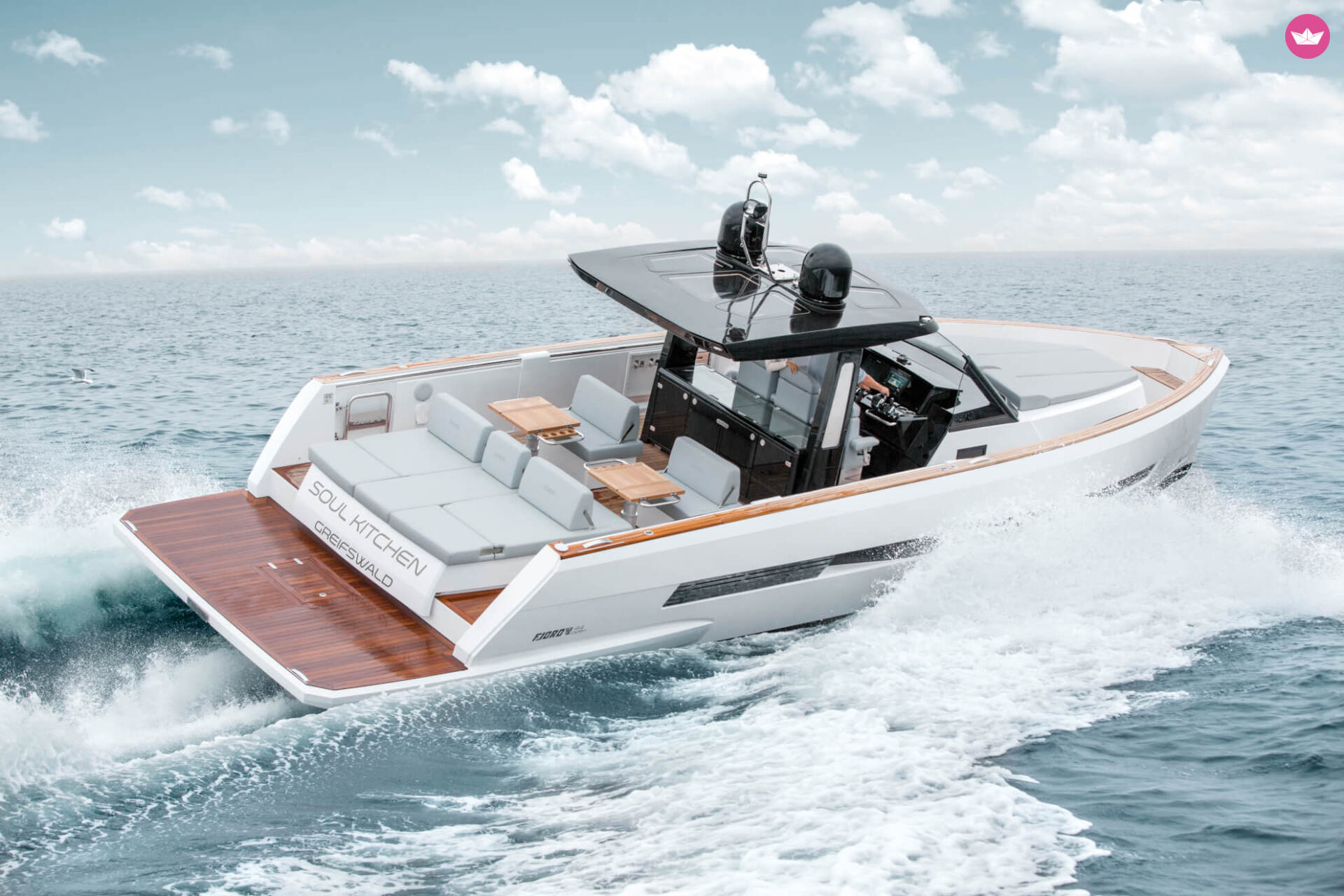 Bateau à moteur Fjord 44 Open 900cv 7