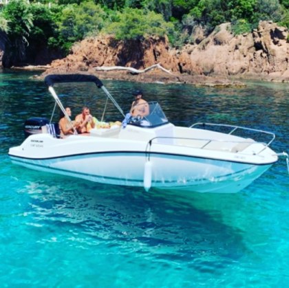 Rental Motorboat Quicksilver Quicksilver 0Pen 605 Mandelieu-La Napoule