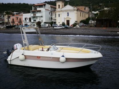 Charter Motorboat Marinello Eden 18 Lipari