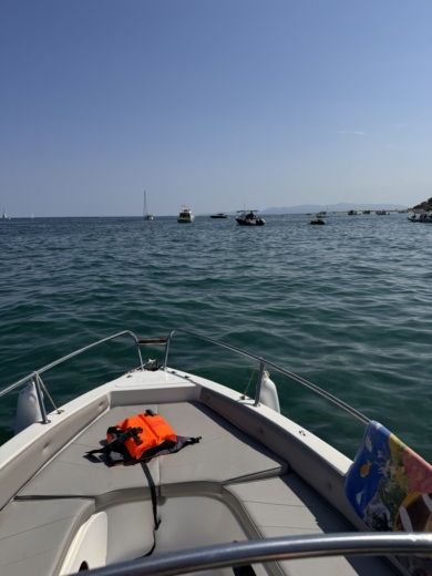 Ле Баркарес Motorboat Aquabat Sport Line 19 alt tag text