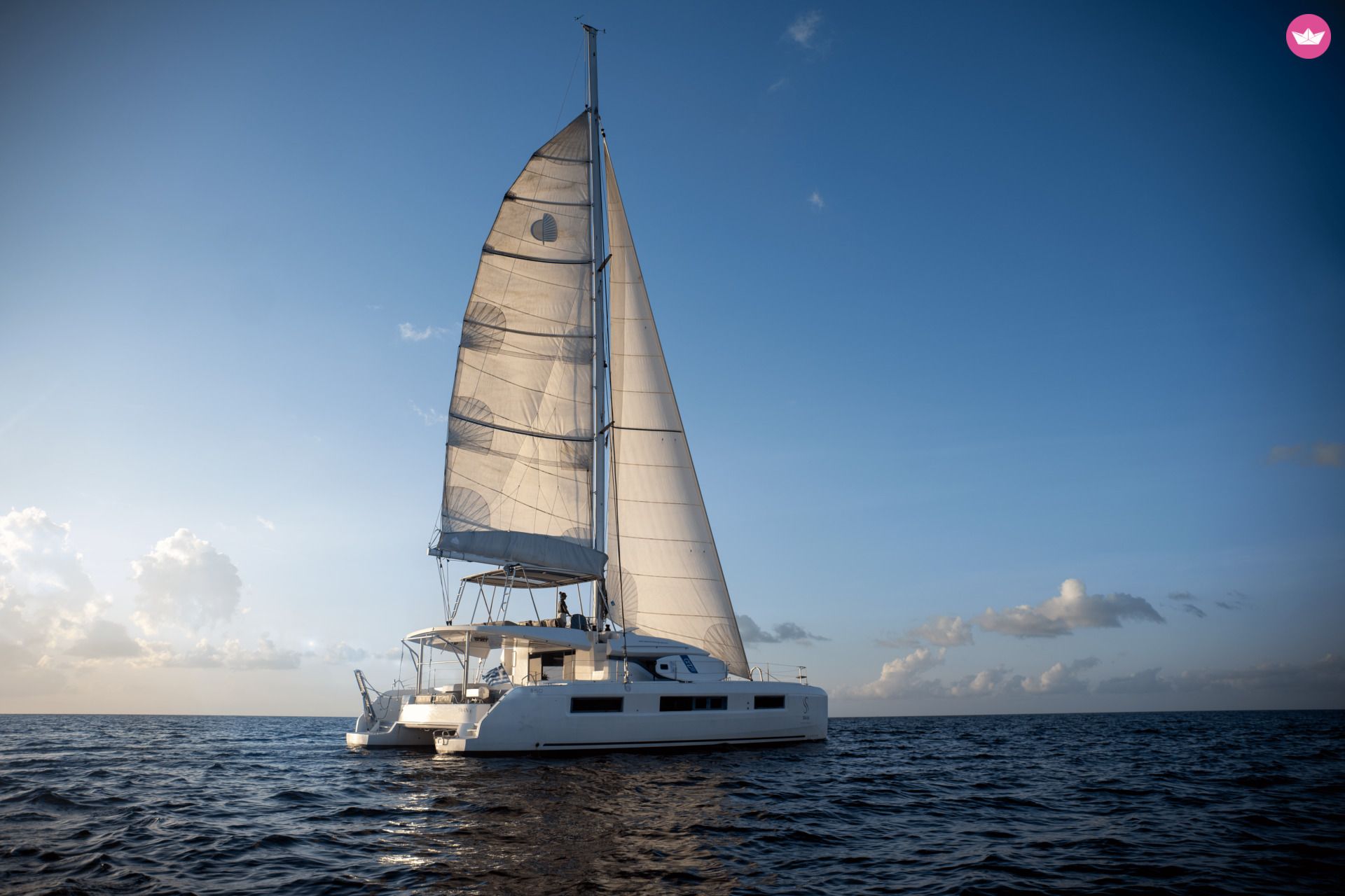 Hyra Lagoon 50