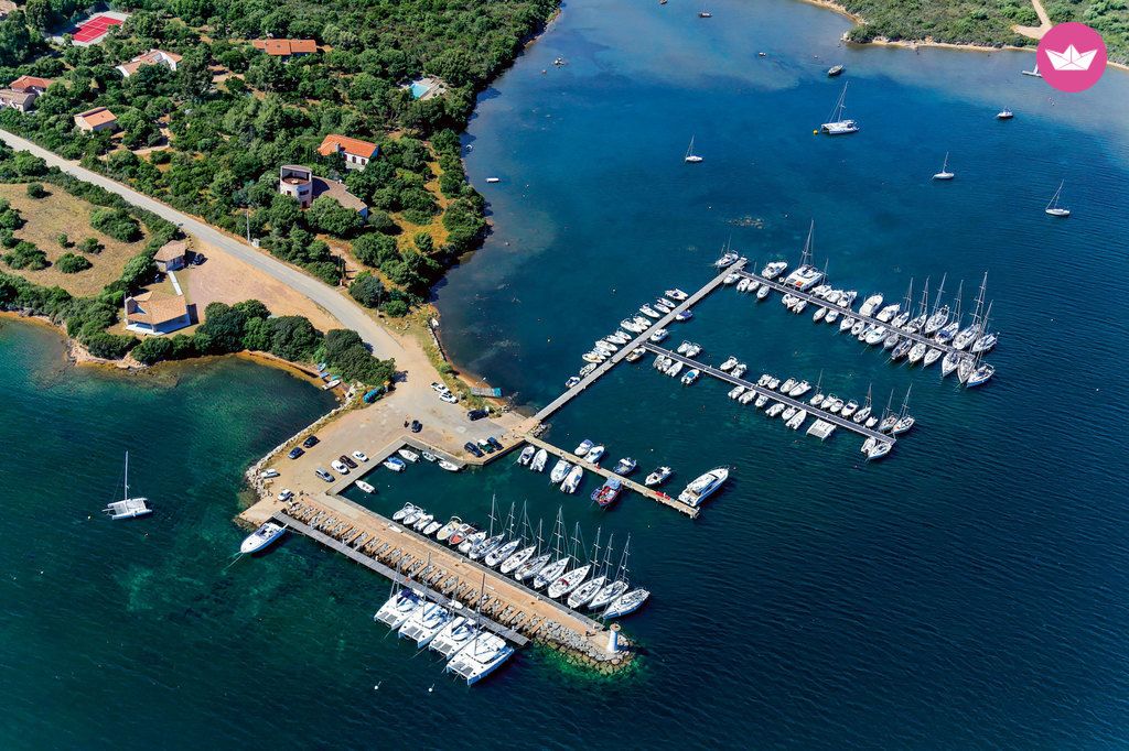 Jeanneau Oceanis 311 à Bonifacio à louer