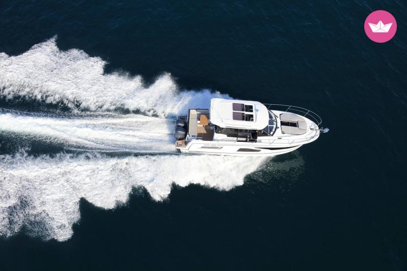 Bateau à moteur Jeanneau Merry Fisher 1095 600cv 3